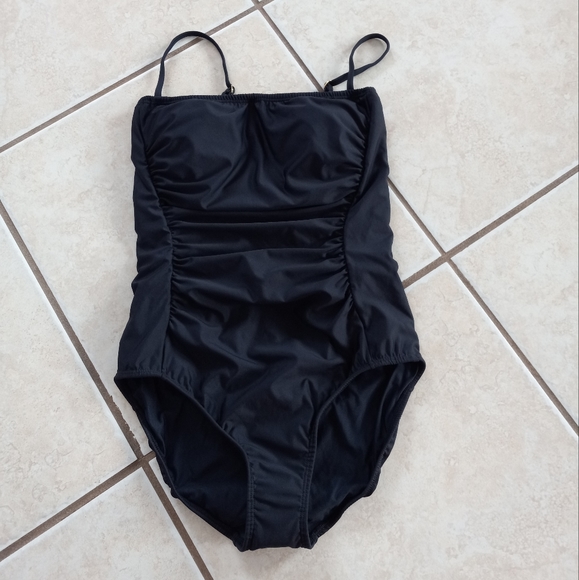 Hermoza Lupe One Piece Swimsuit Black 8 - Picture 6 of 15